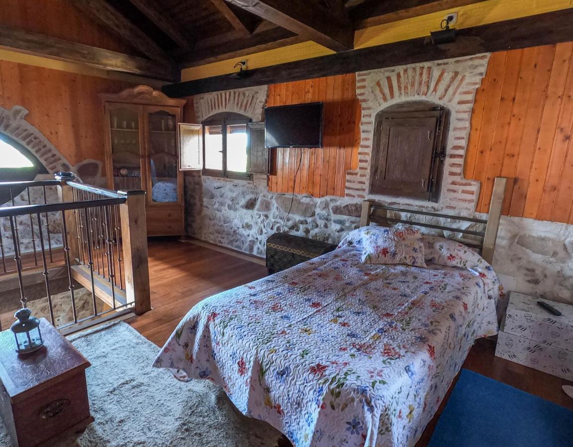 فيلا La Casa Del Buho Santa Maria la Real de Nieva المظهر الخارجي الصورة