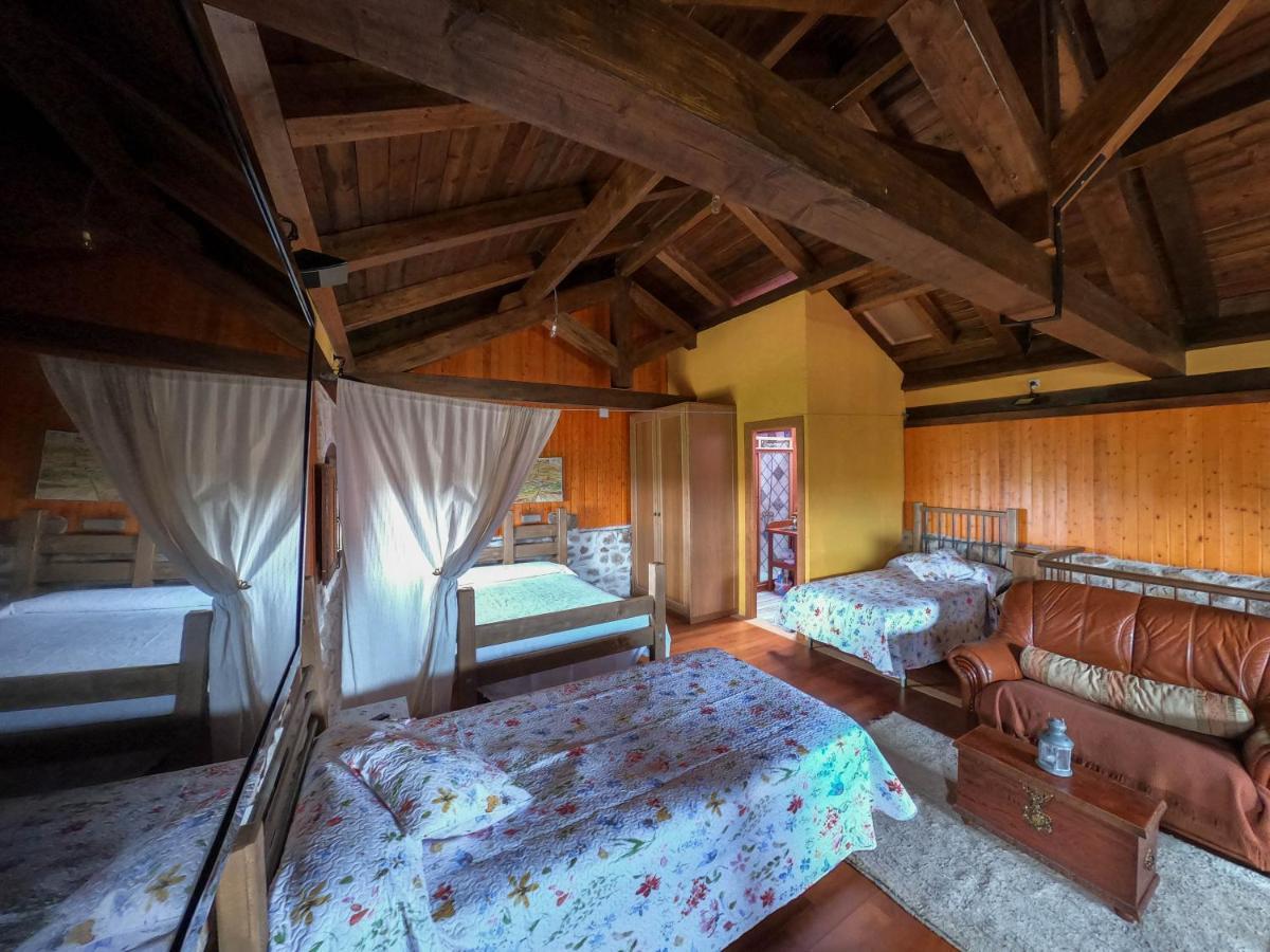 فيلا La Casa Del Buho Santa Maria la Real de Nieva المظهر الخارجي الصورة